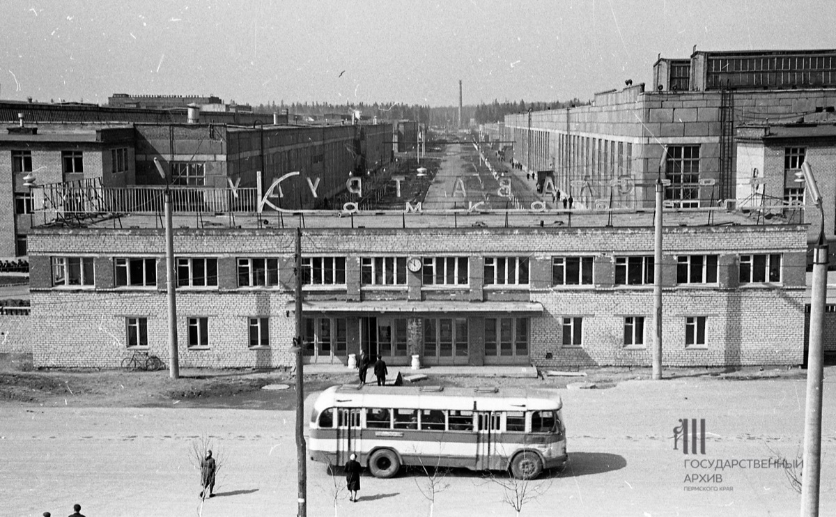 Фото Территория завода Камкабеля