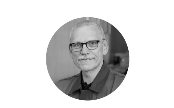 Гюнтер Майер — руководитель центра динамических испытаний на заводе HELUKABEL в Виндсбахе Гюнтер Майер — руководитель центра динамических испытаний на заводе HELUKABEL в Виндсбахе